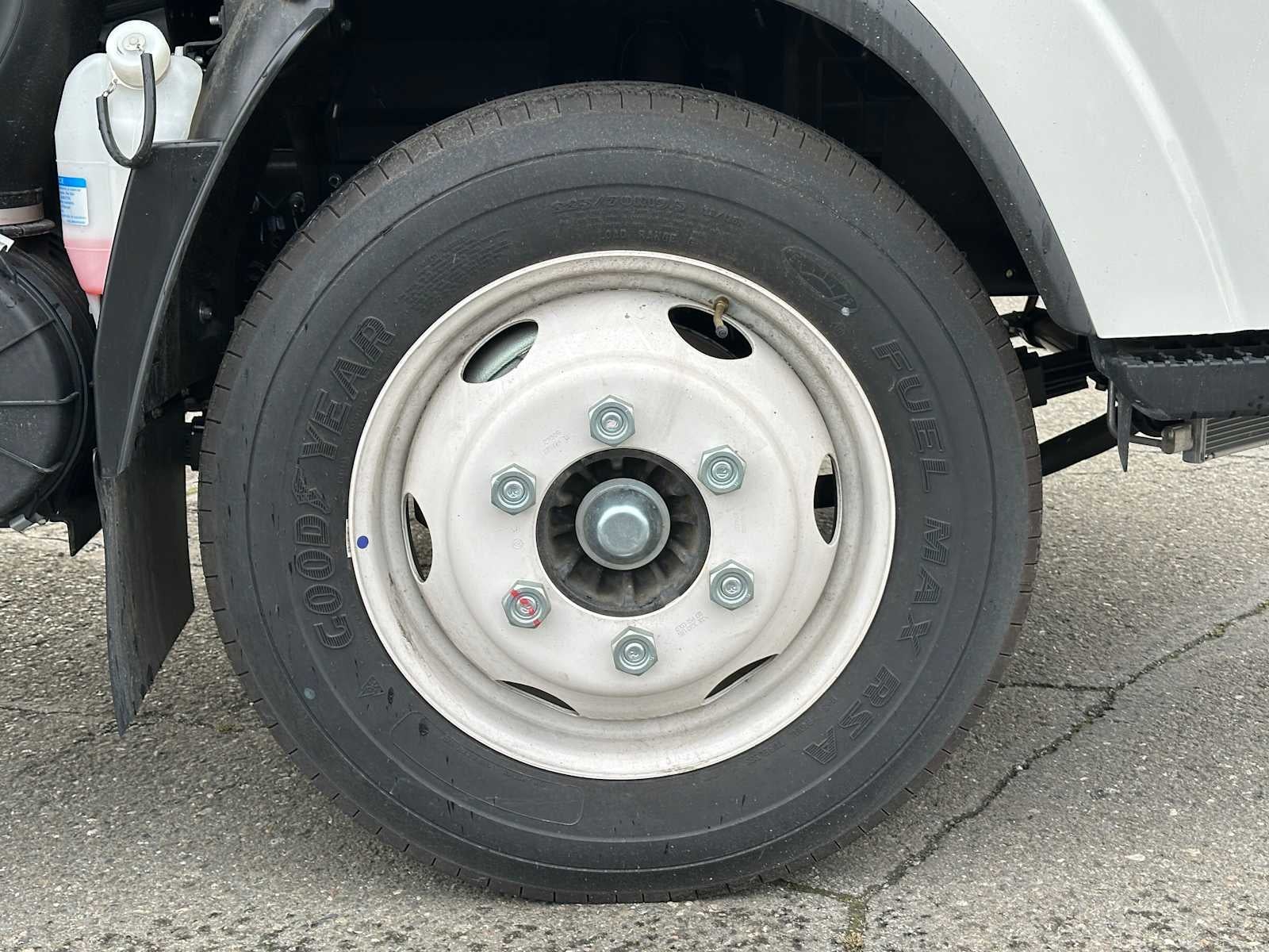 2025 Chevrolet Low Cab Forward 5500 HG Base