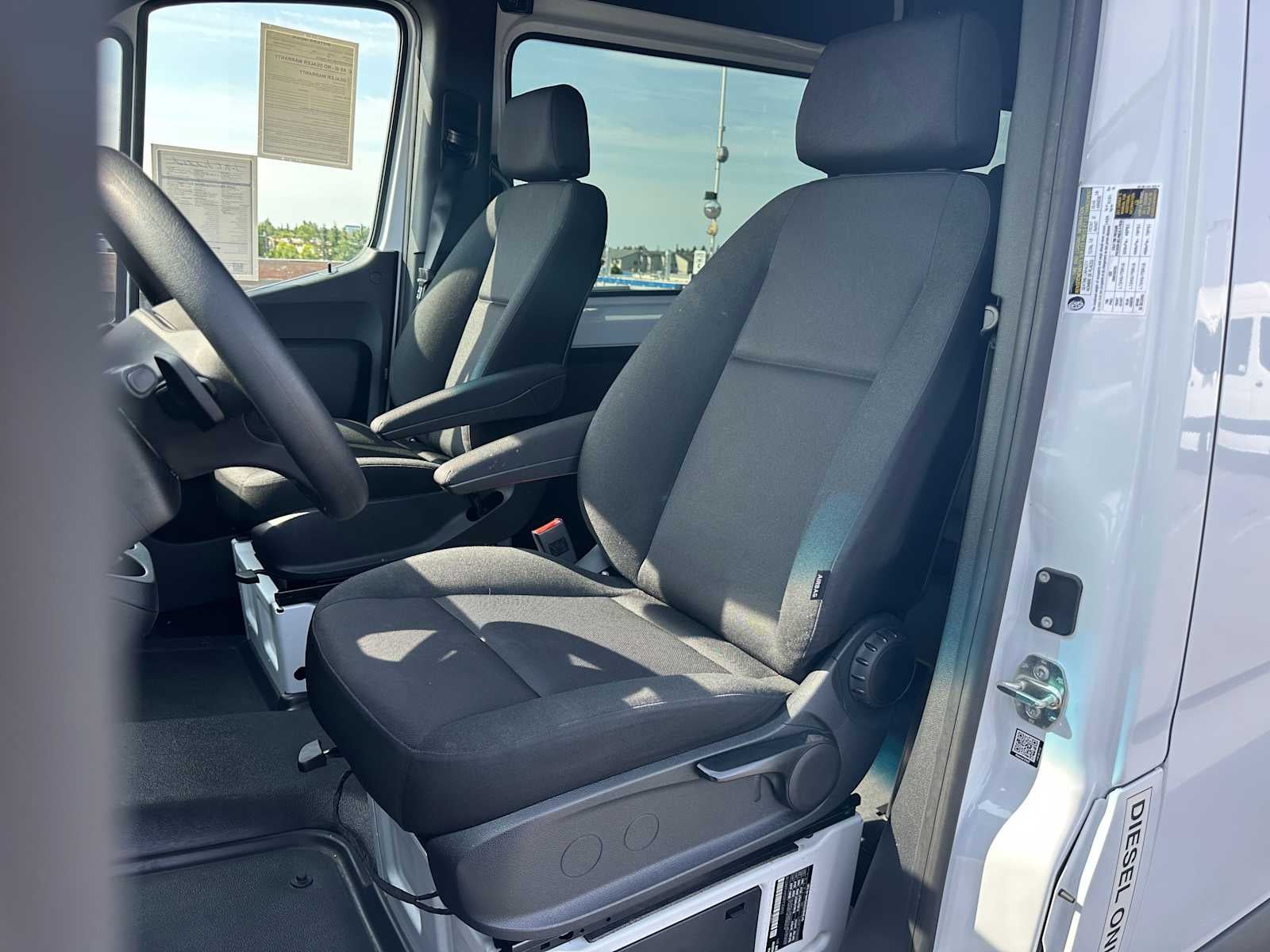 2024 Mercedes-Benz Sprinter Passenger Van 2500 STANDARD ROO