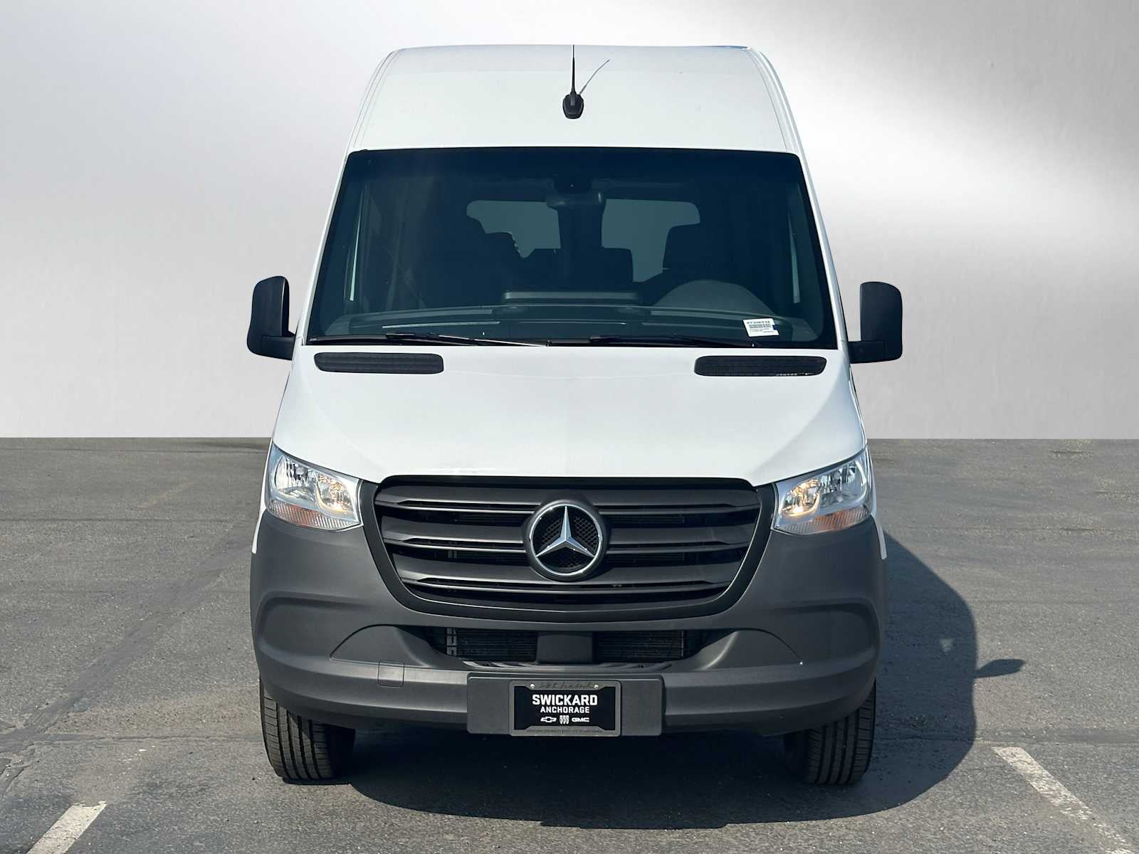 2024 Mercedes-Benz Sprinter Passenger Van 2500 STANDARD ROO