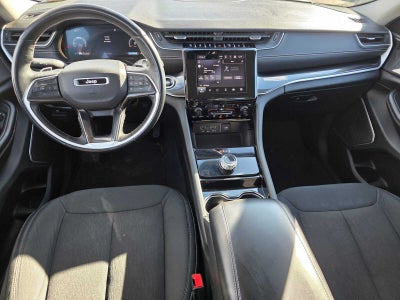 2022 Jeep Grand Cherokee L Laredo 4x4