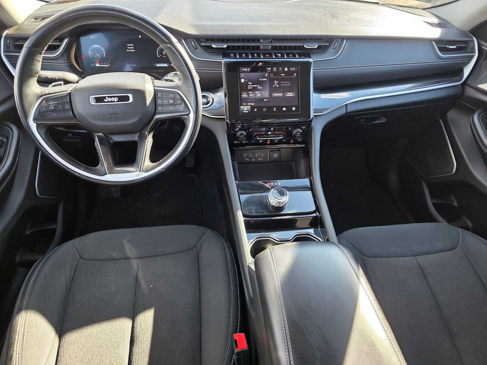 2022 Jeep Grand Cherokee L Laredo 4x4