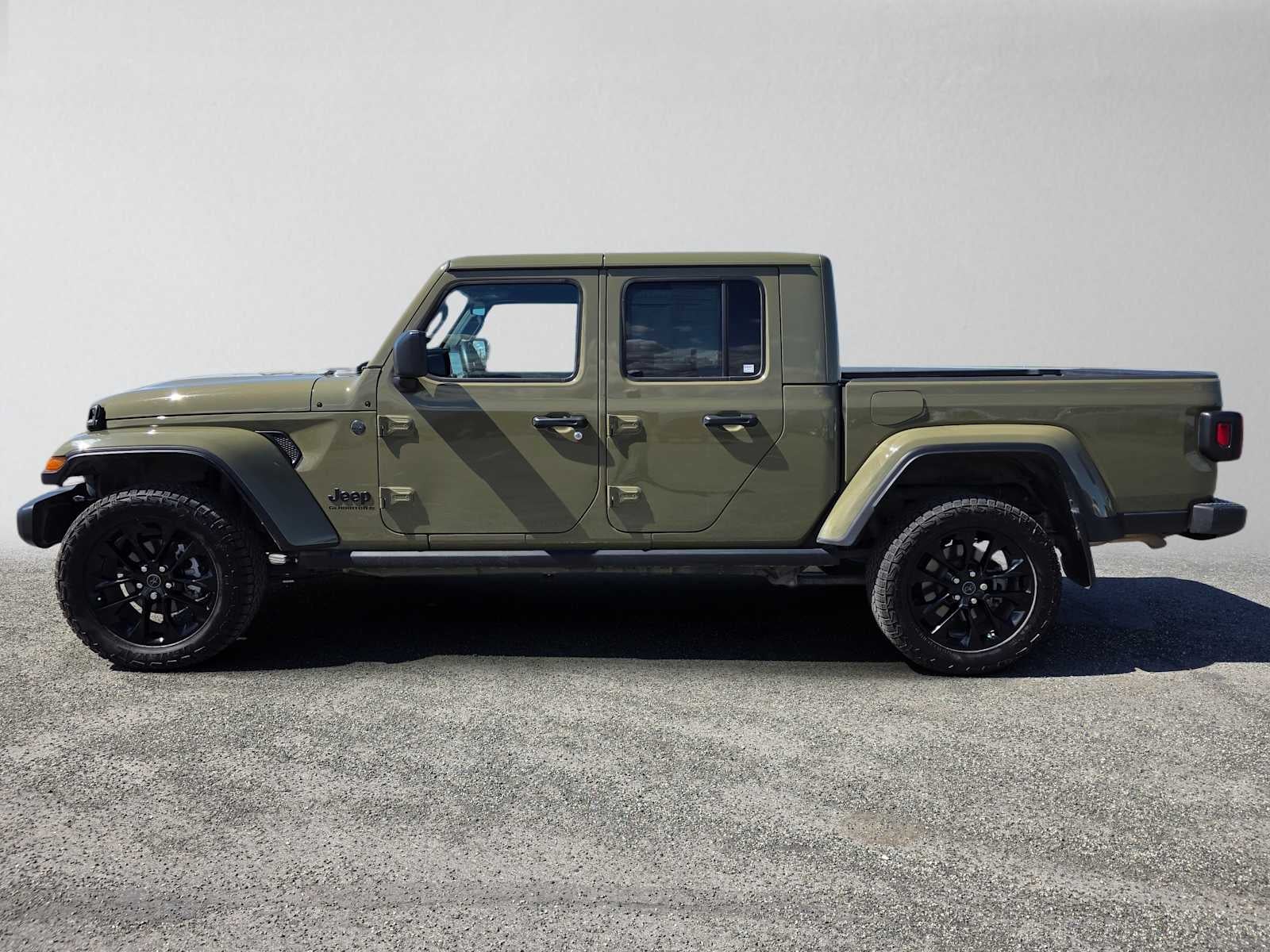2025 Jeep Gladiator Nighthawk