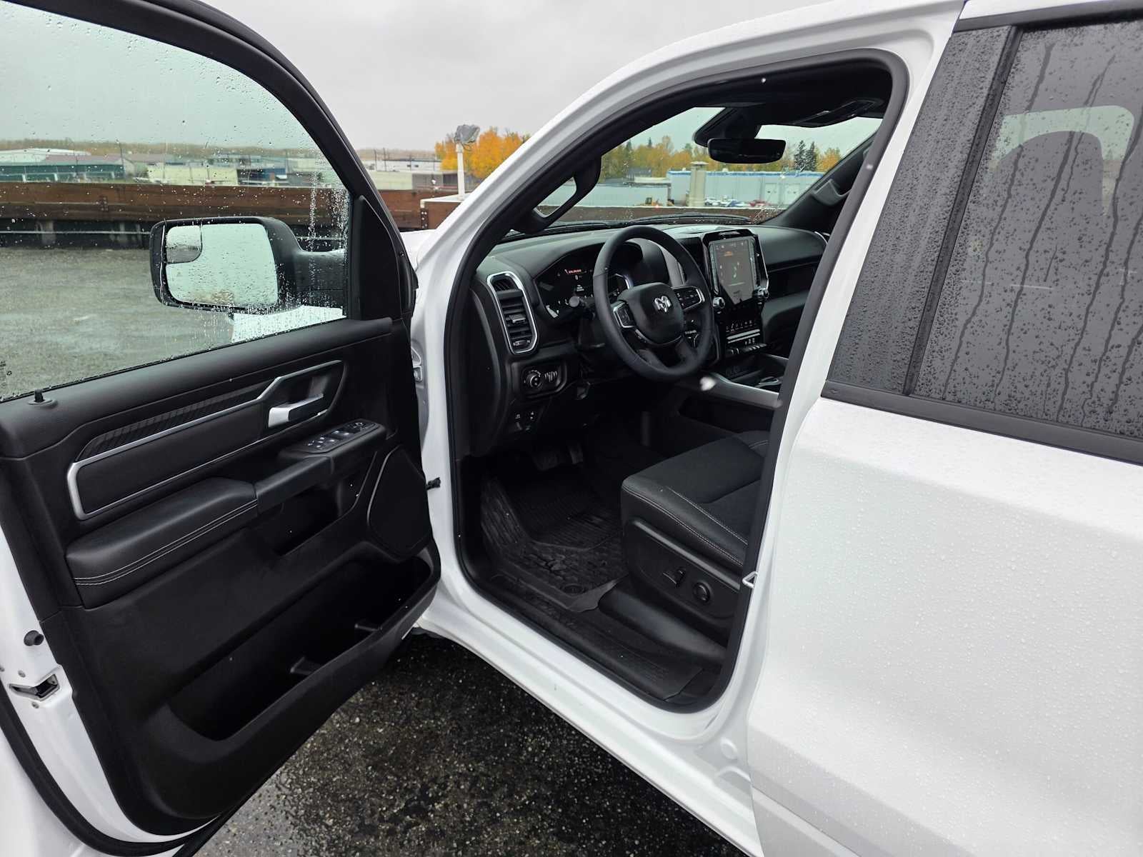 2026 RAM 1500 Big Horn Crew Cab 4x4 5'7" Box