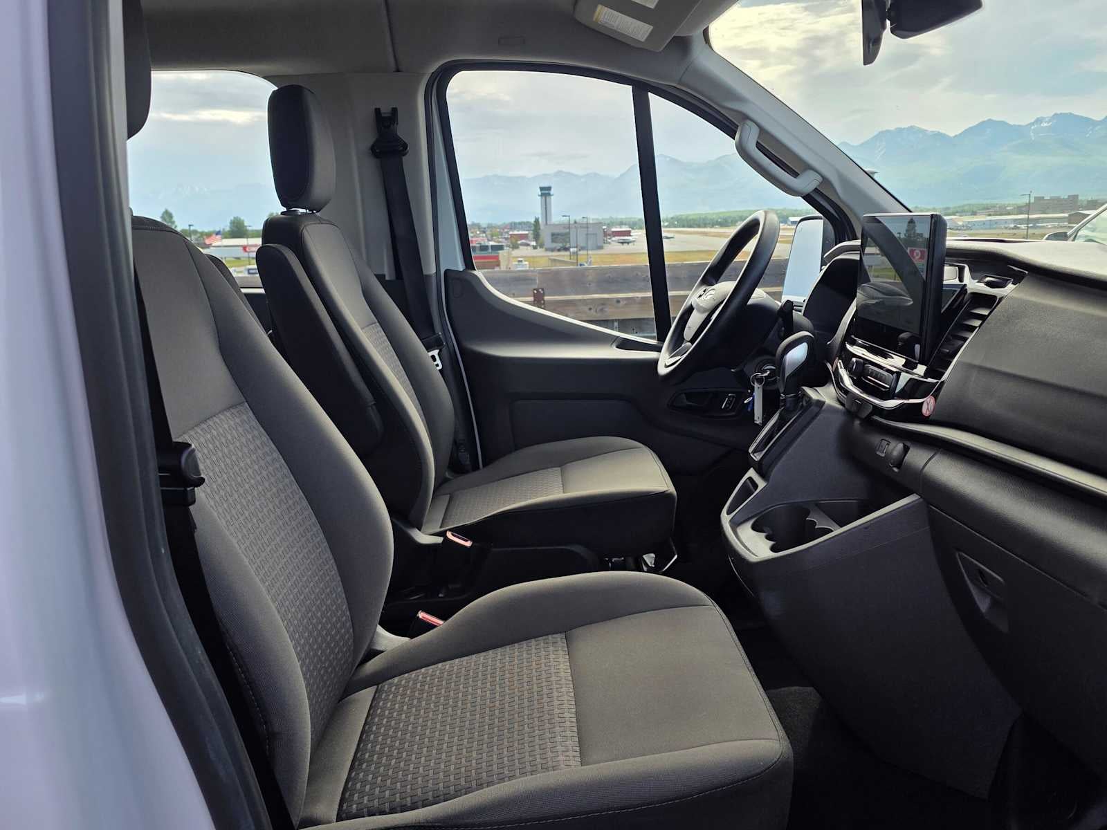 2024 Ford Transit Passenger Wagon XL