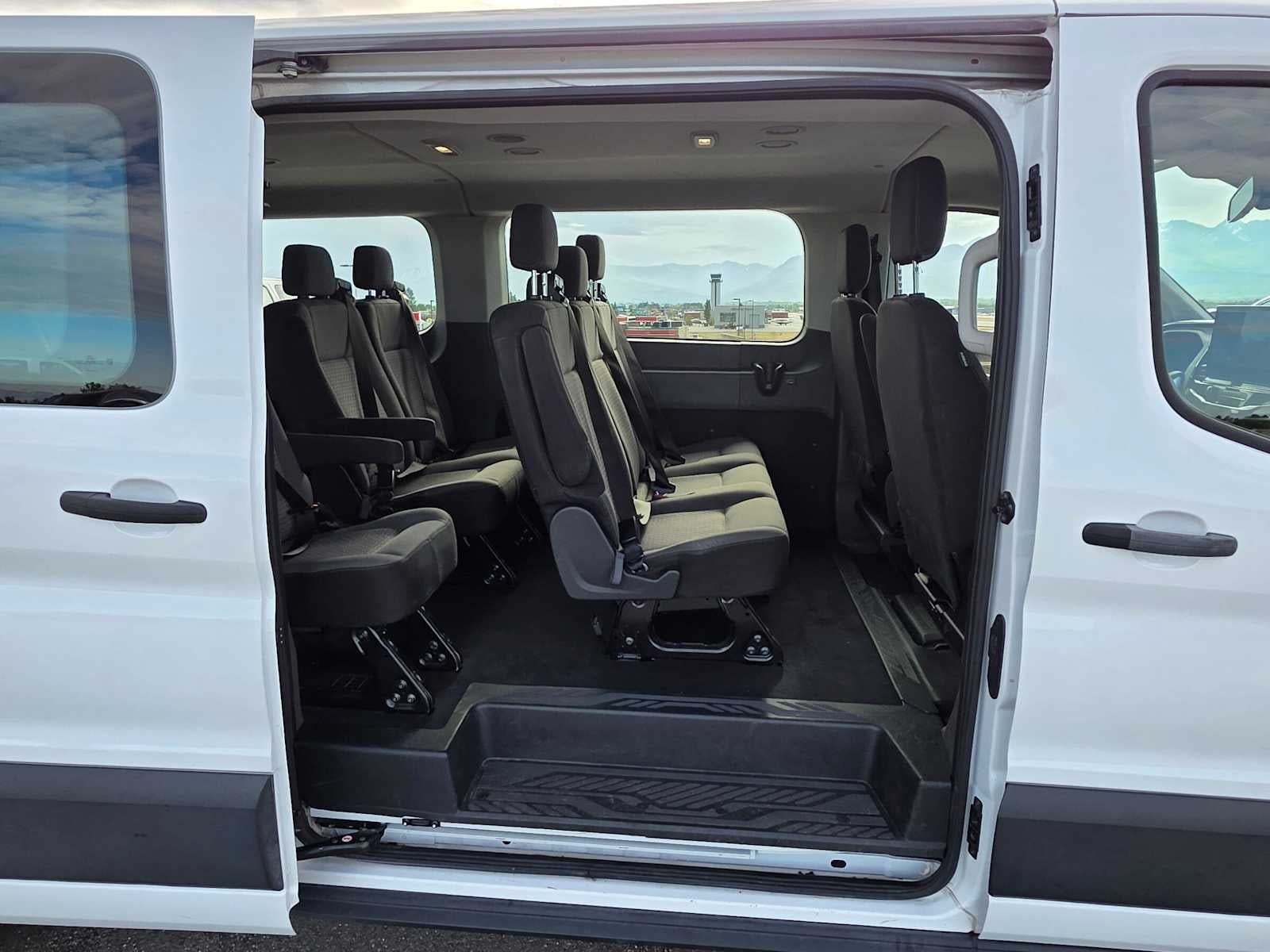 2024 Ford Transit Passenger Wagon XL