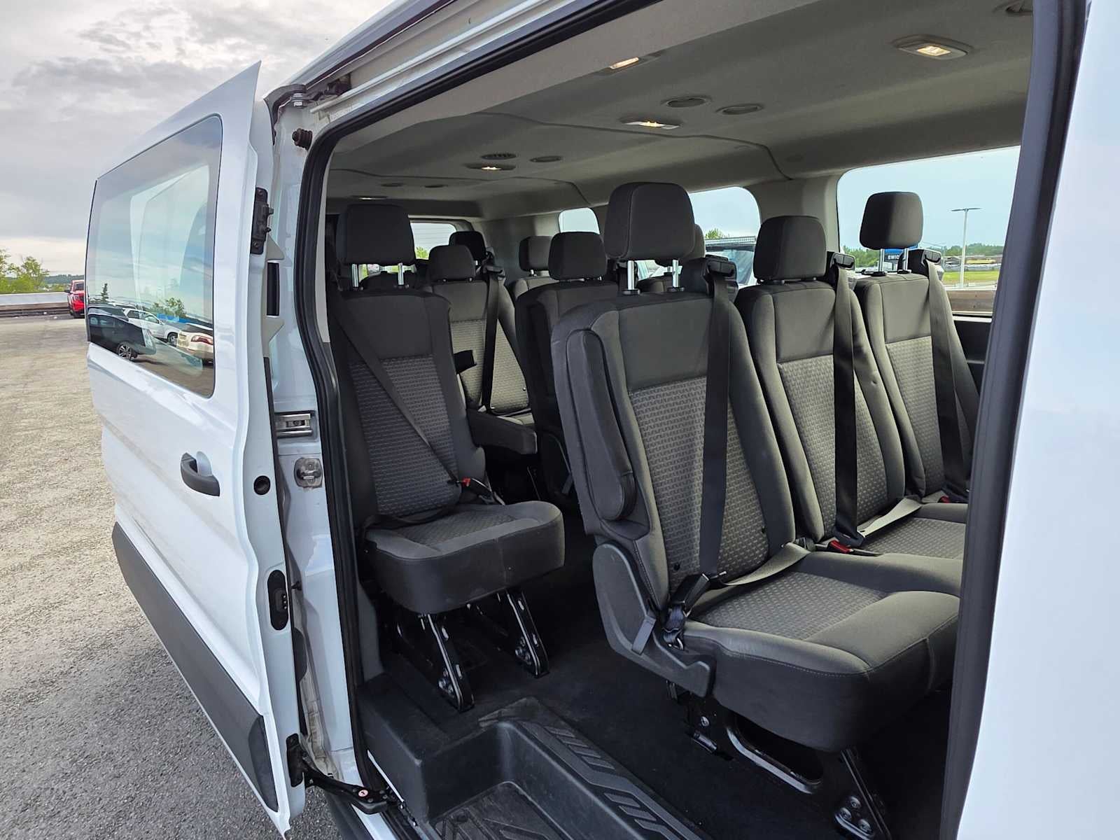 2024 Ford Transit Passenger Wagon XL