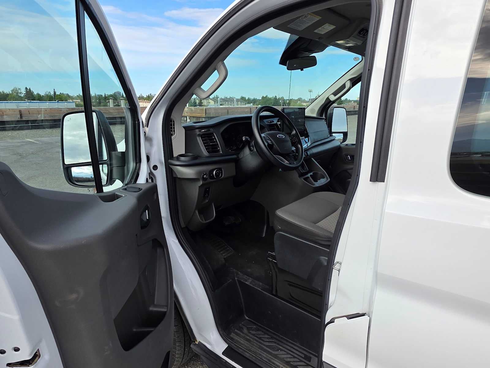 2024 Ford Transit Passenger Wagon XL