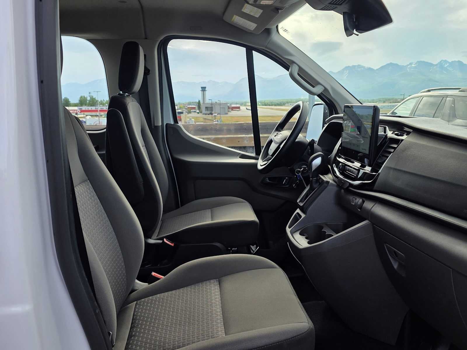 2024 Ford Transit Passenger Wagon XL