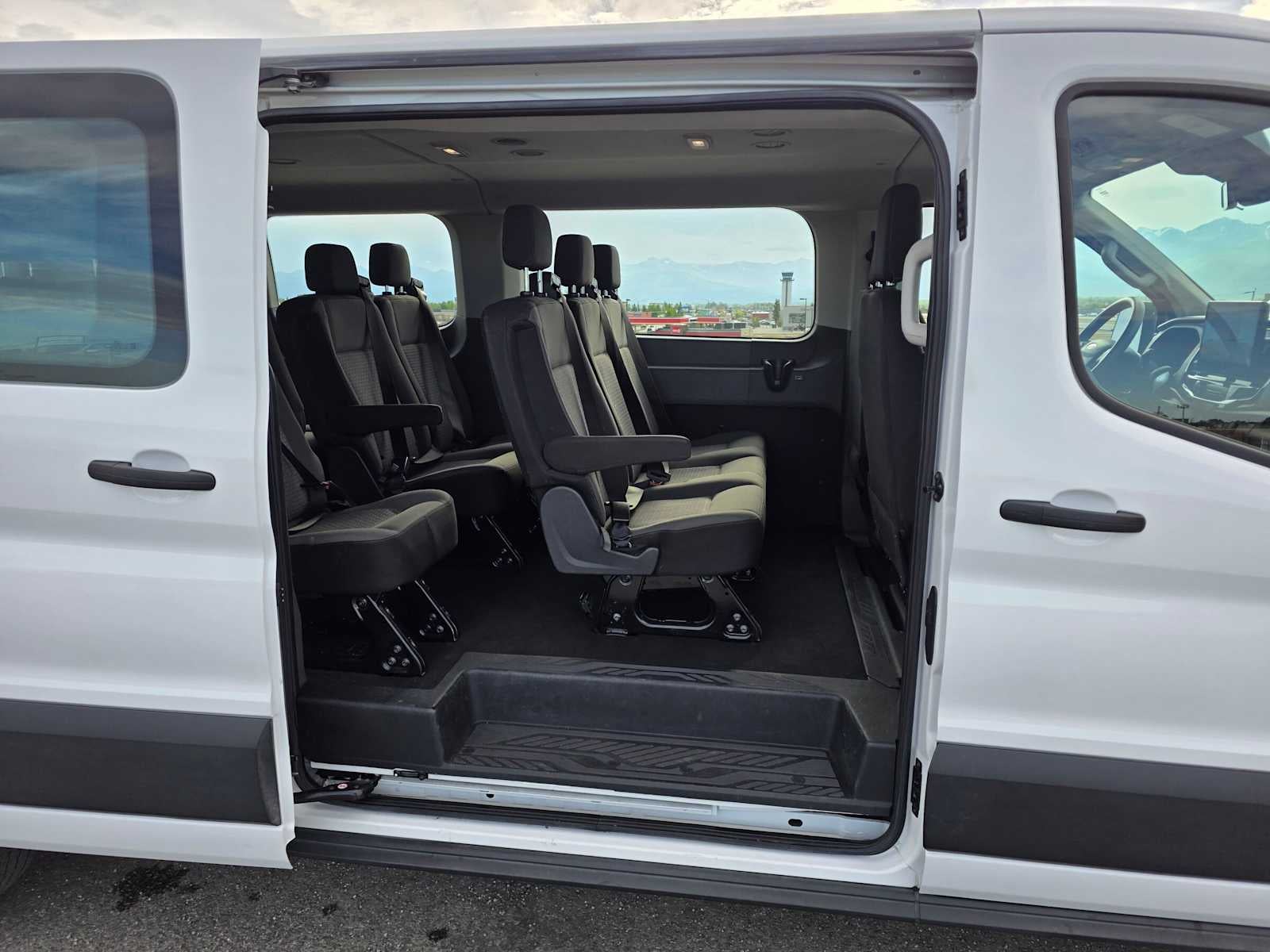 2024 Ford Transit Passenger Wagon XL