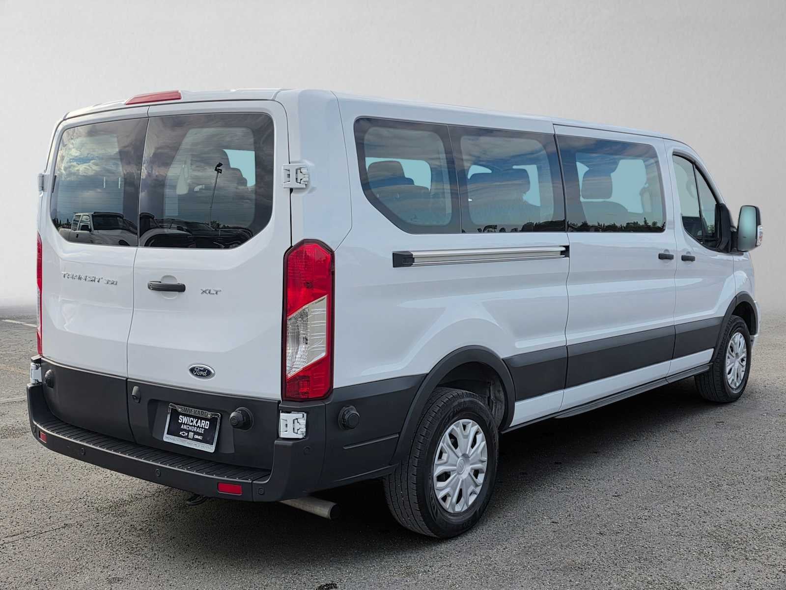 2024 Ford Transit Passenger Wagon XL