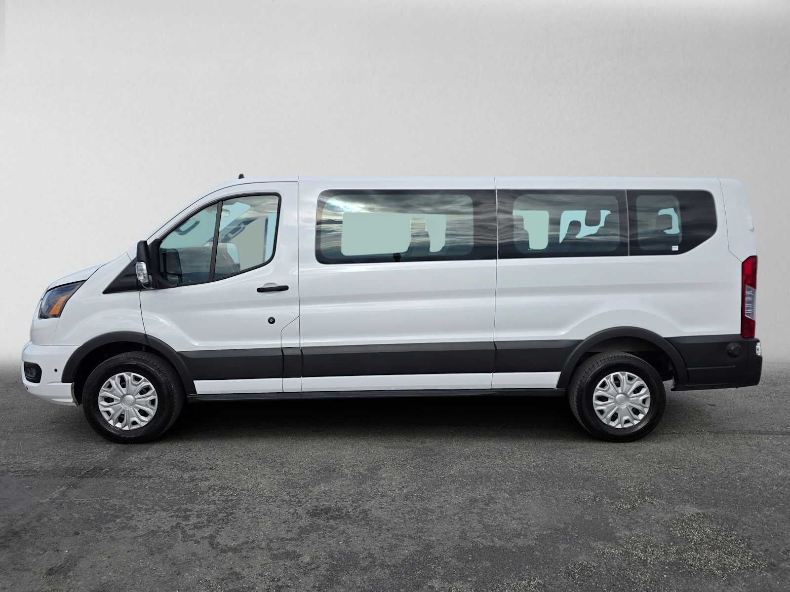 2024 Ford Transit Passenger Wagon XL