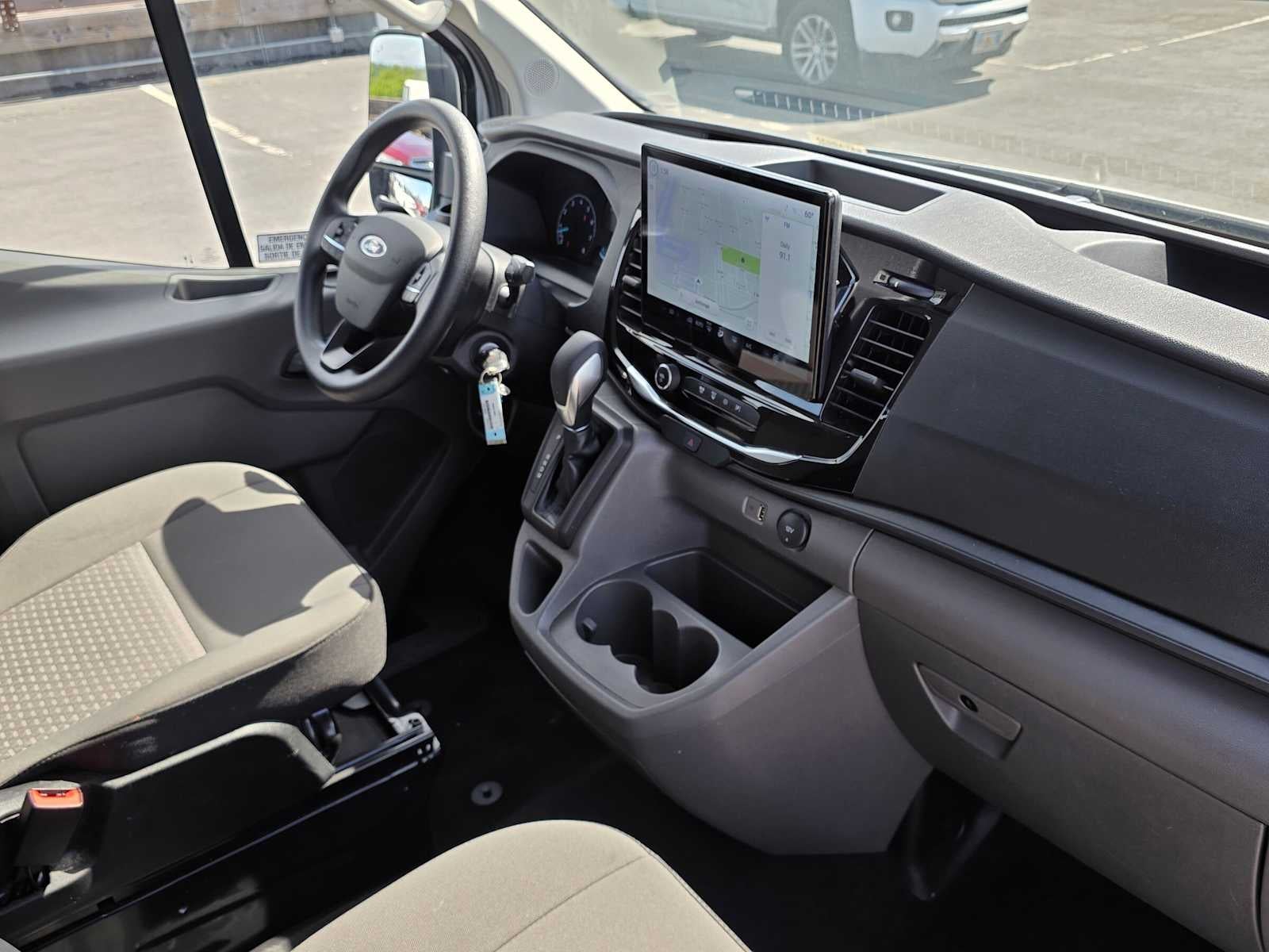 2024 Ford Transit Passenger Wagon XL