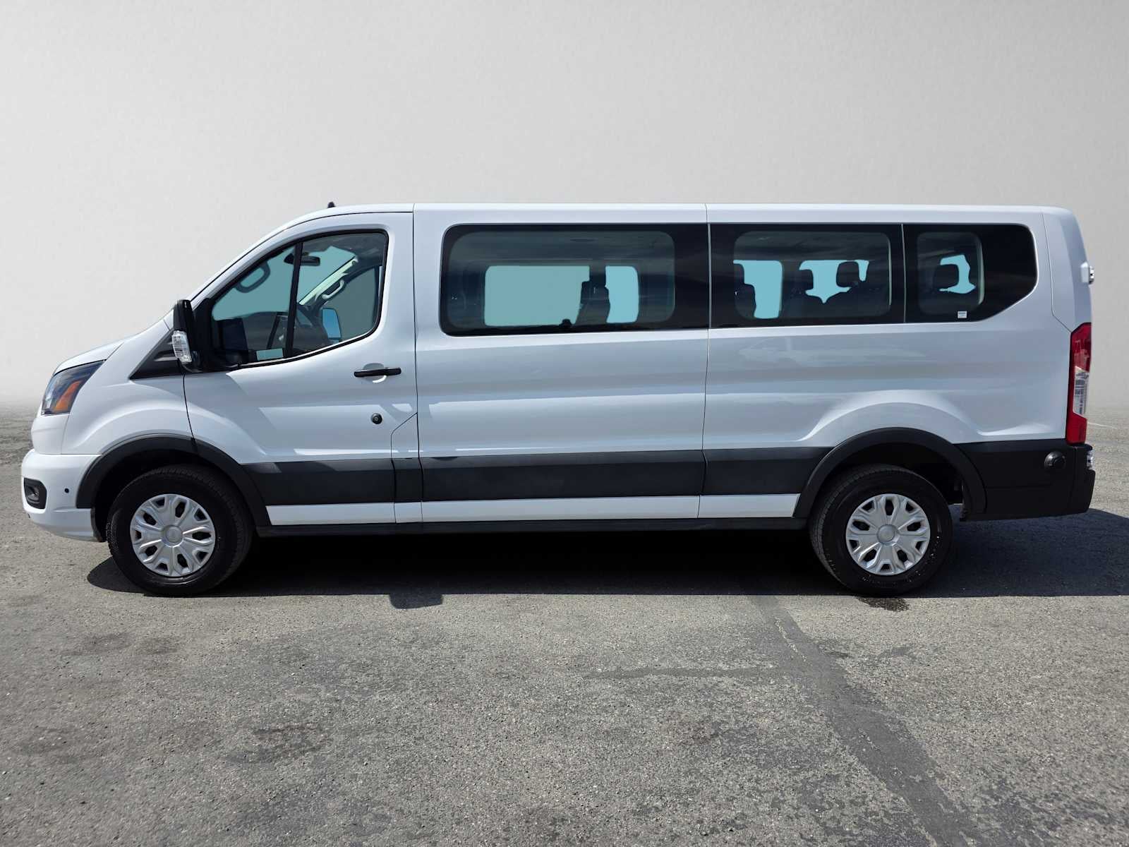 2024 Ford Transit Passenger Wagon XL