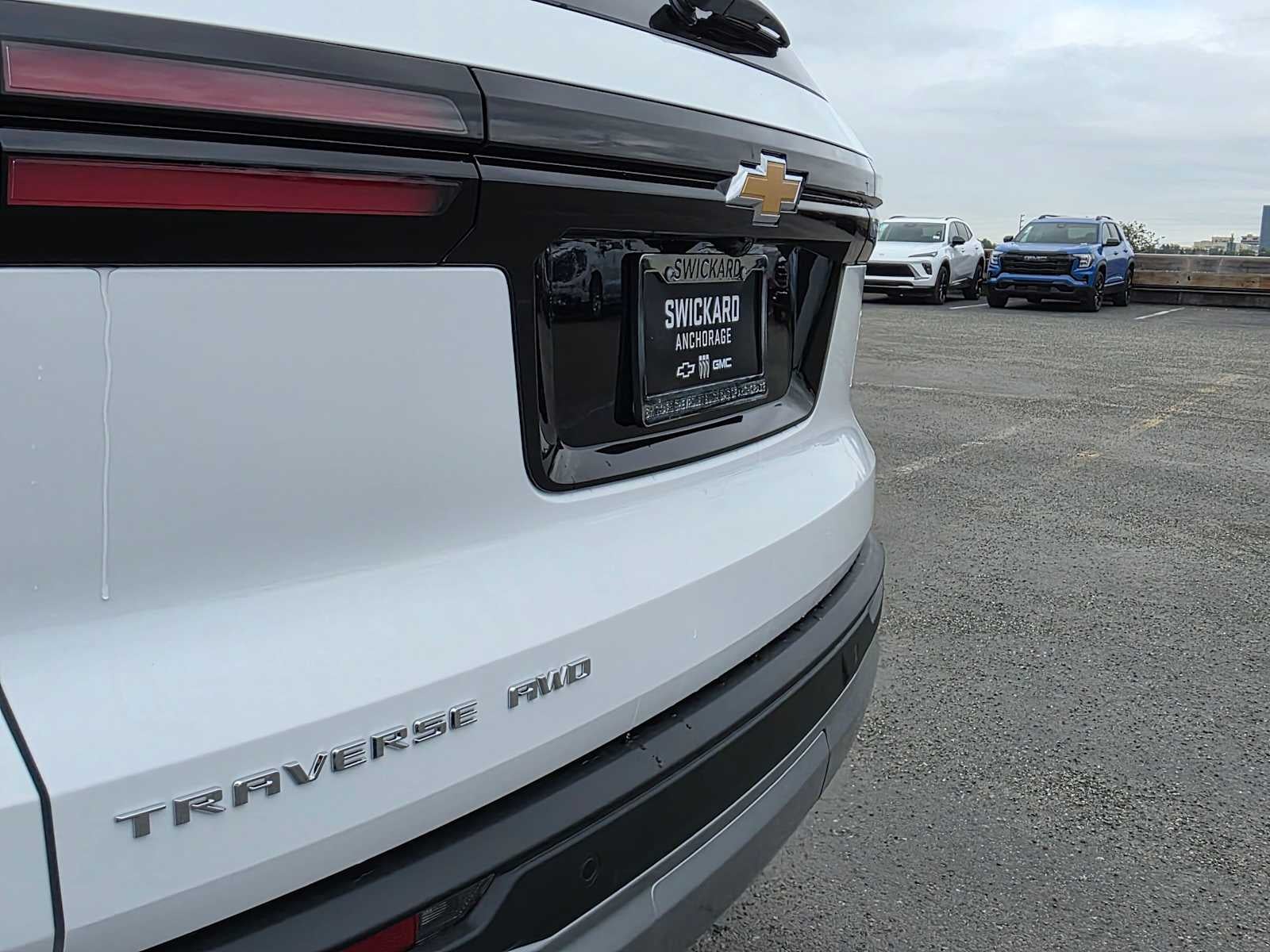 2027 Chevrolet Traverse LT