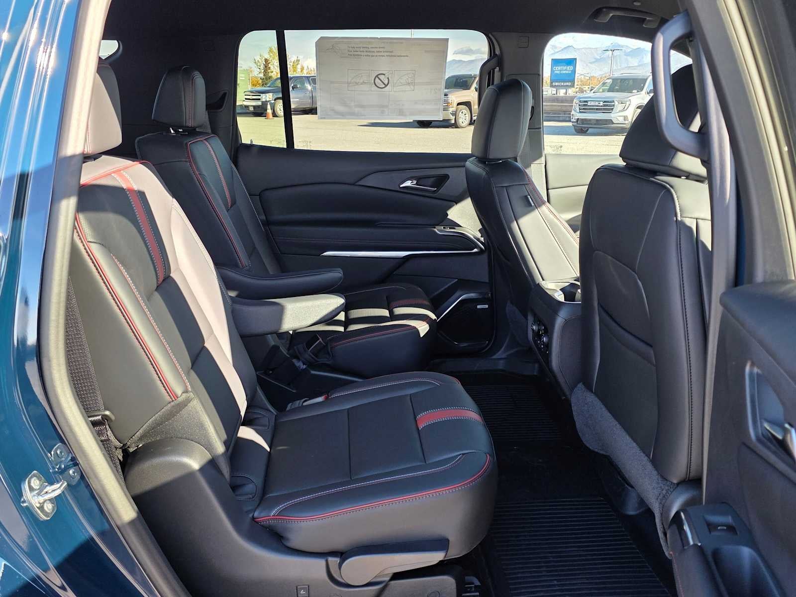 2027 Chevrolet Traverse RS