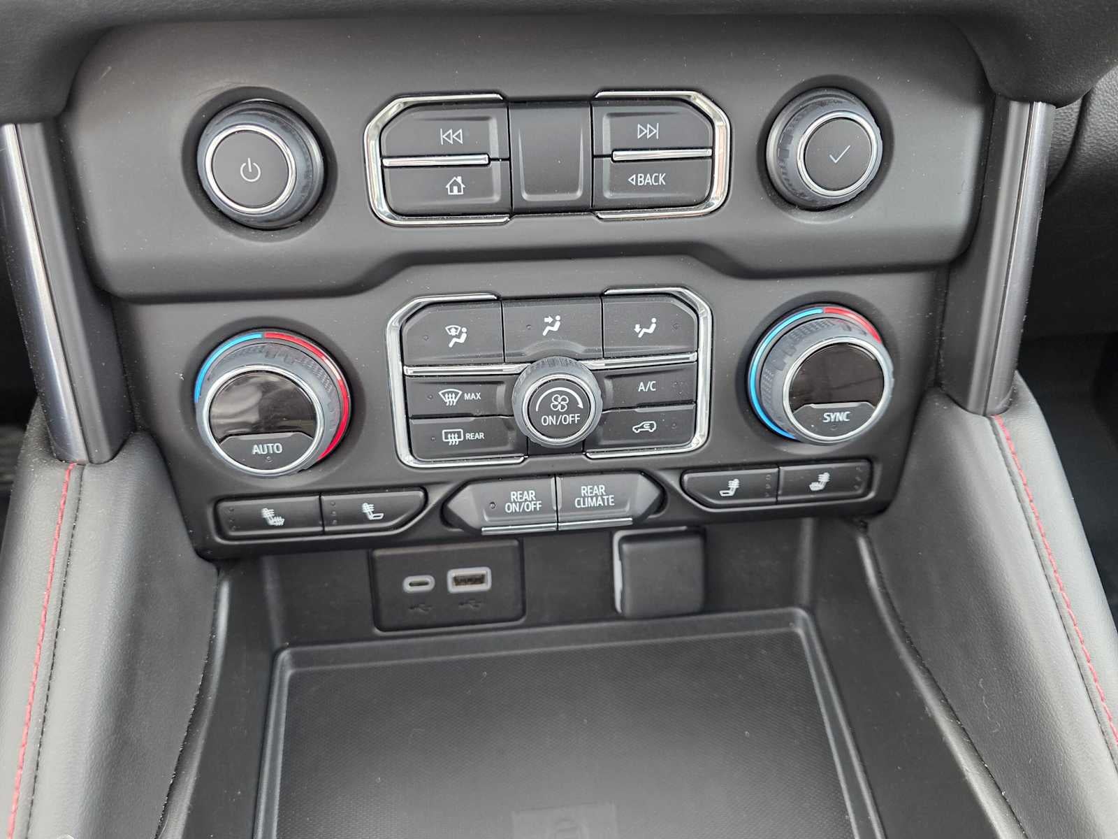 2024 Chevrolet Tahoe RST