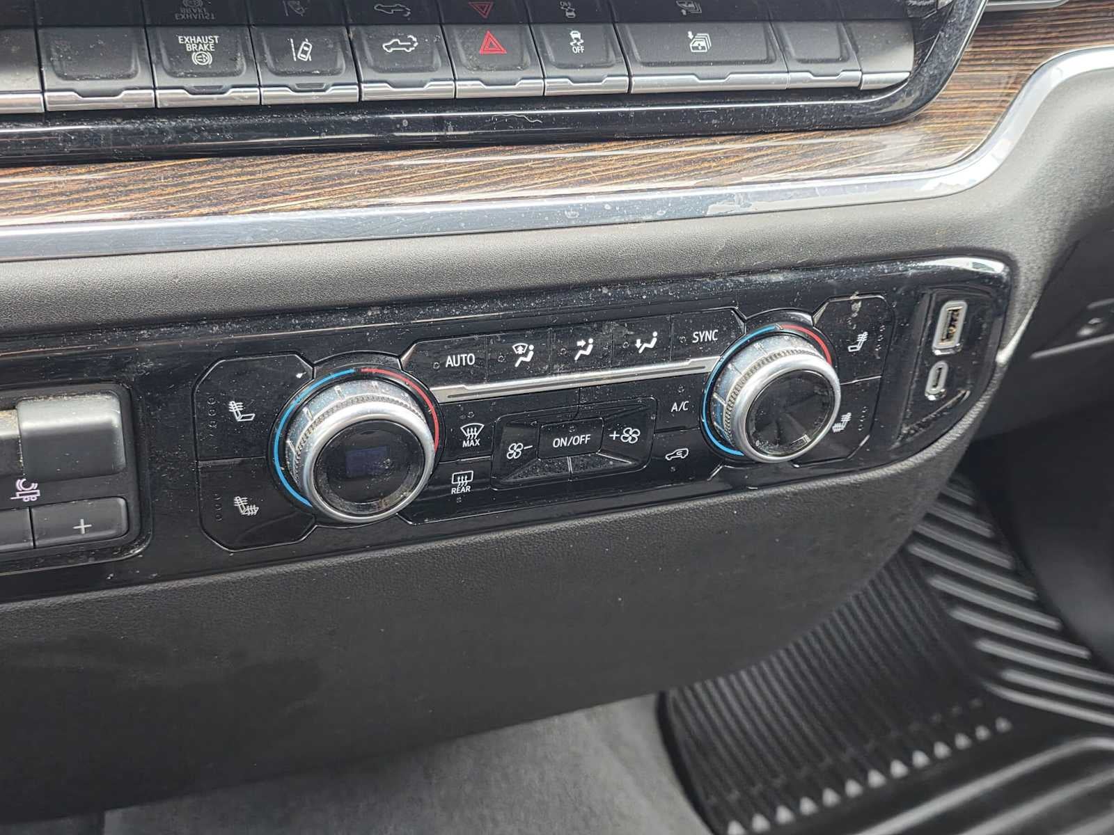 2025 GMC Sierra 3500 HD SLE