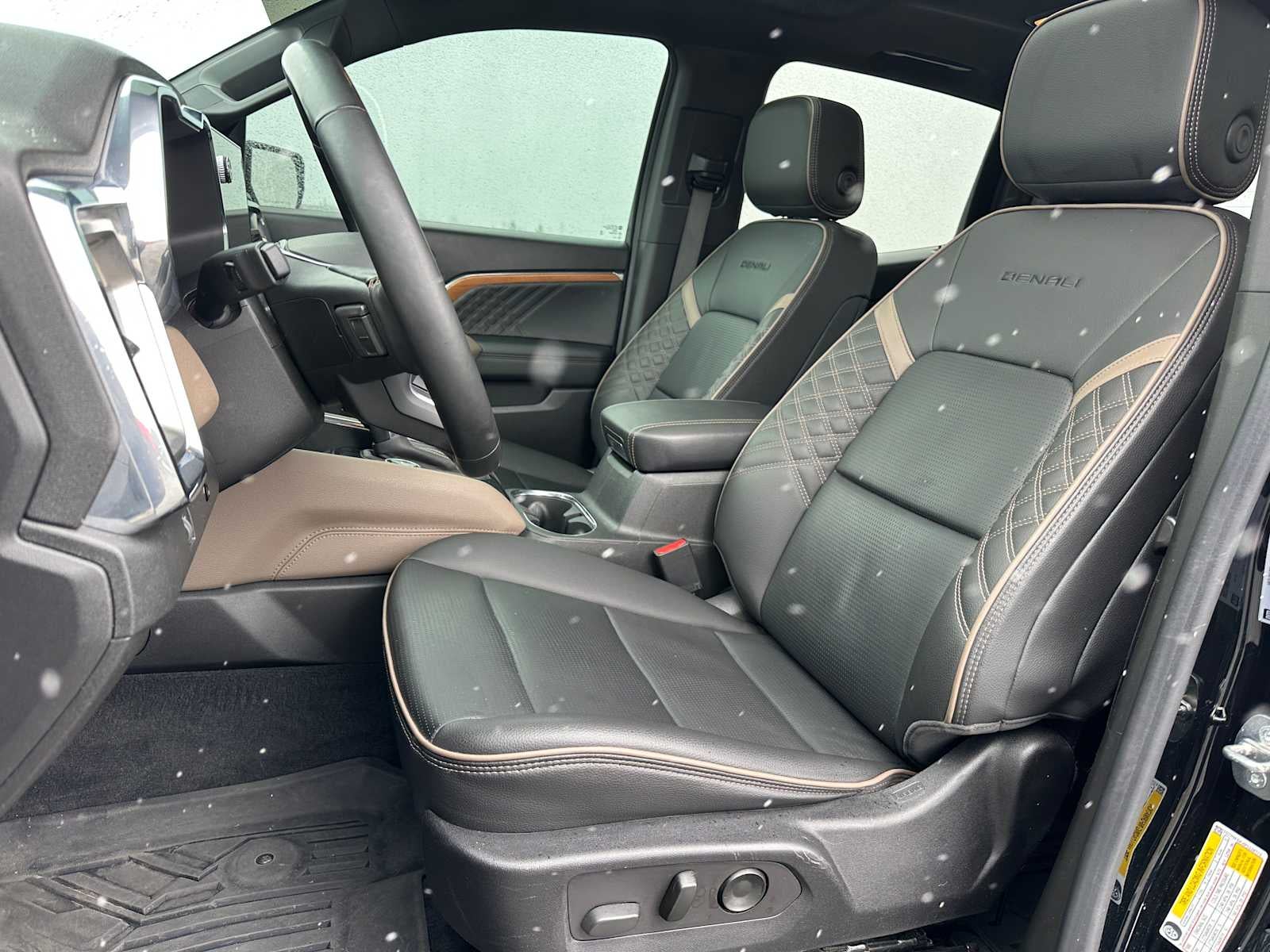 2023 GMC Canyon Denali