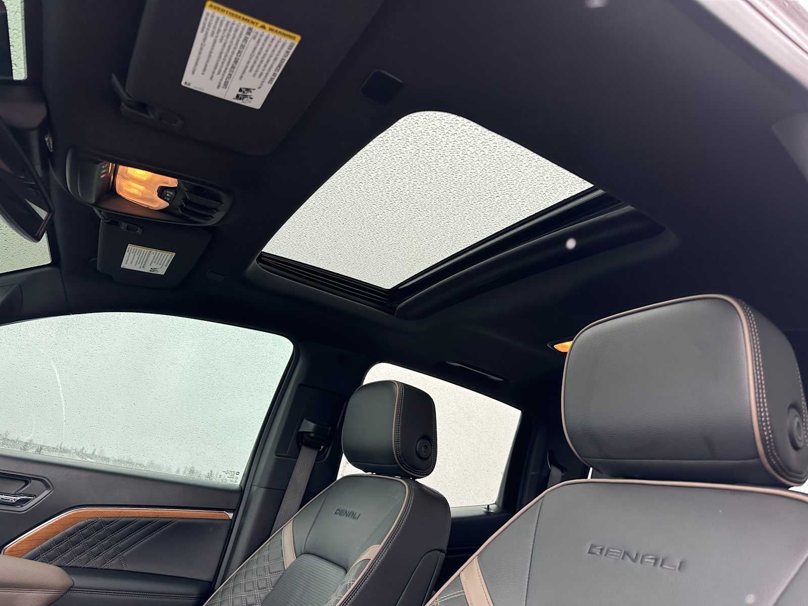 2023 GMC Canyon Denali