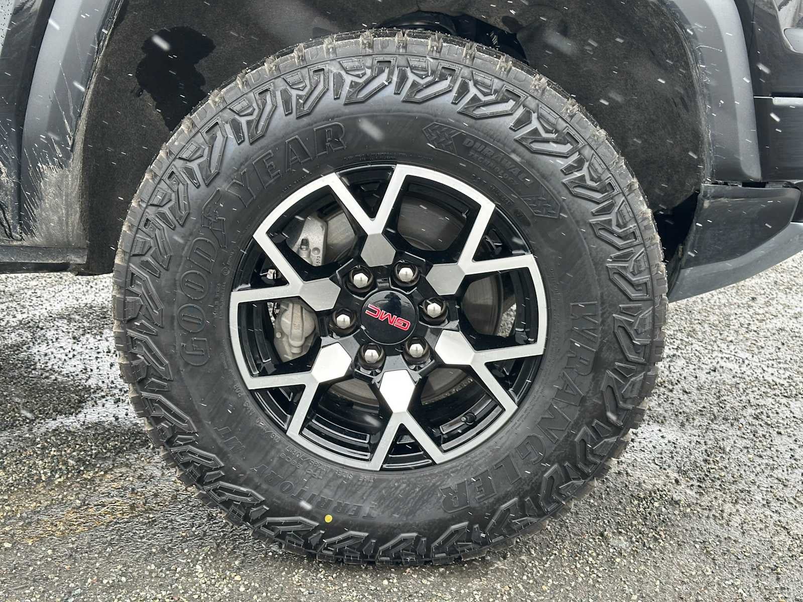 2023 GMC Canyon Denali