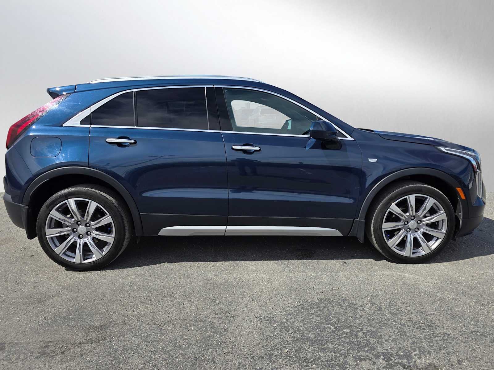 2020 Cadillac XT4 AWD Premium Luxury