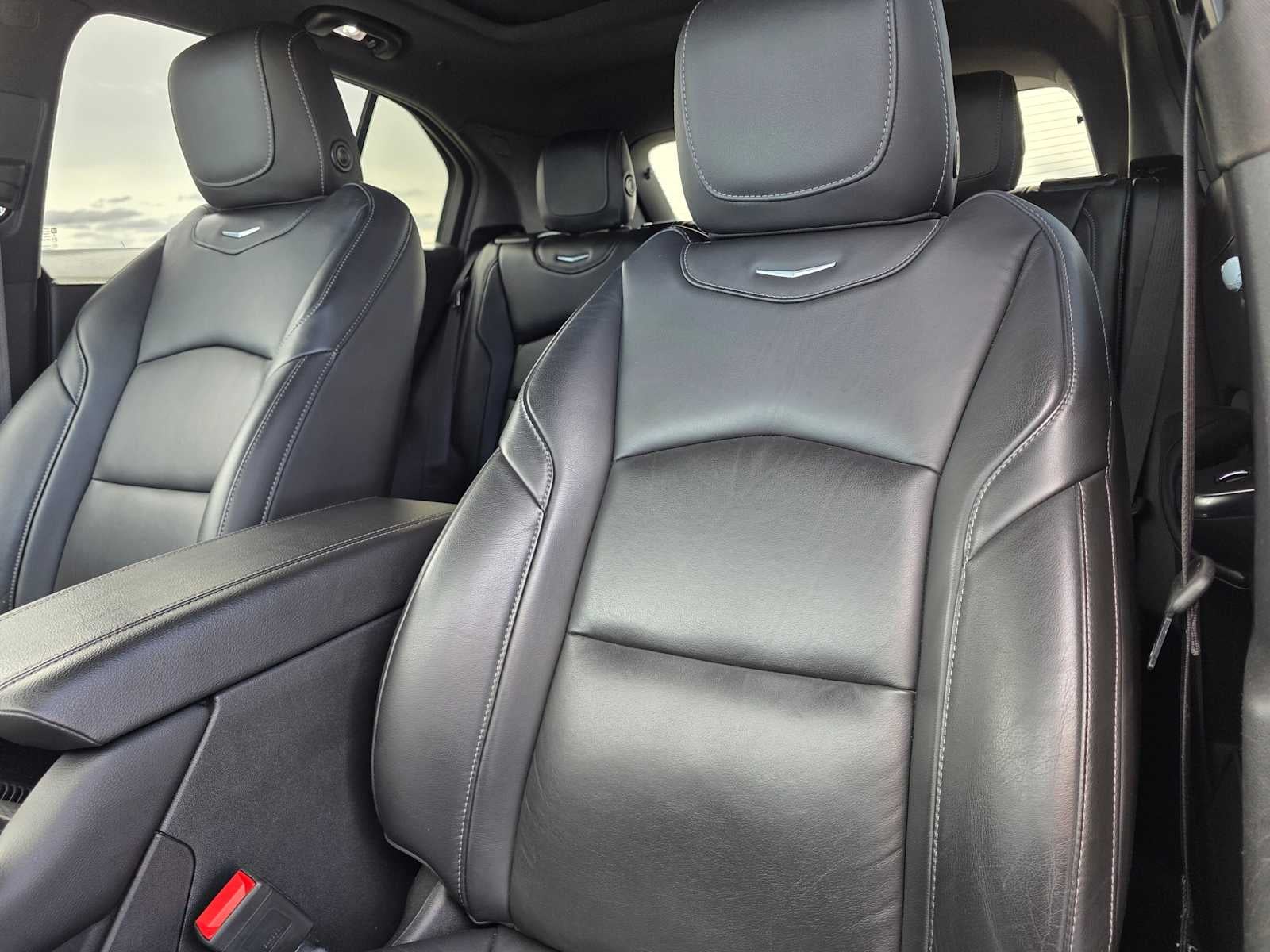 2020 Cadillac XT4 AWD Premium Luxury