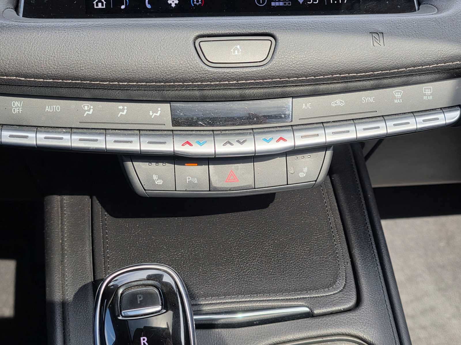 2020 Cadillac XT4 AWD Premium Luxury