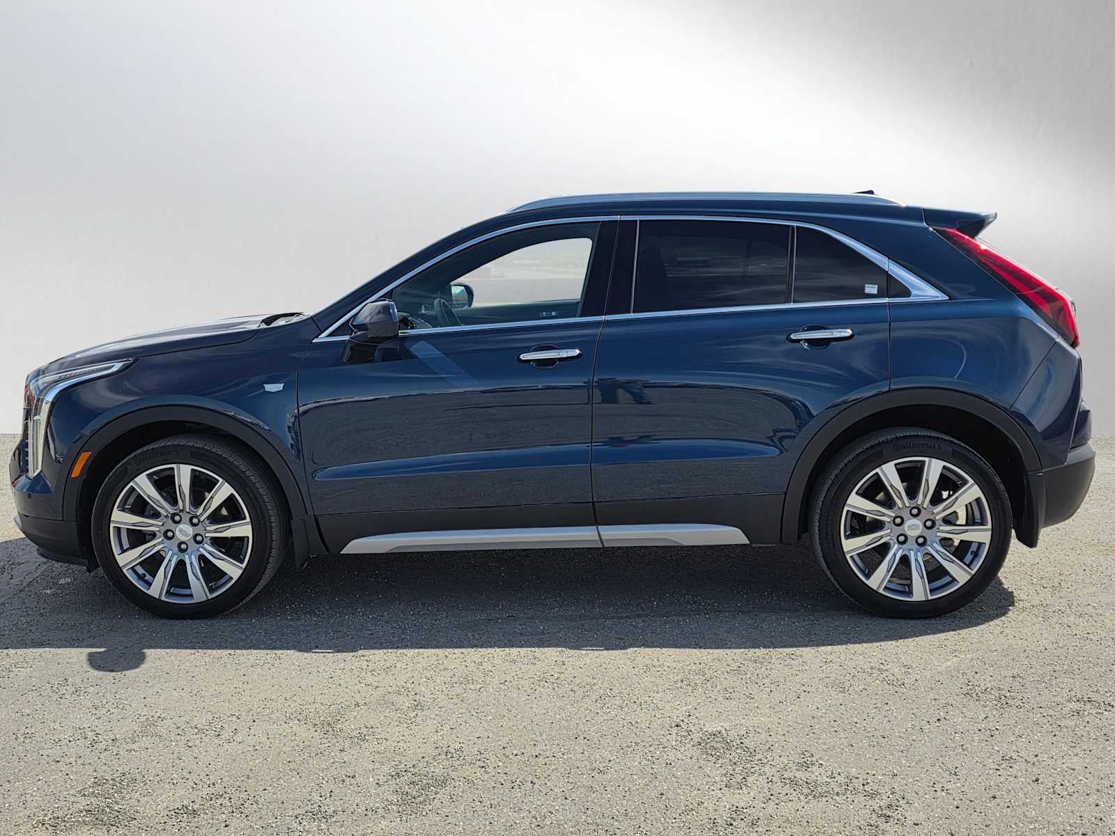 2020 Cadillac XT4 AWD Premium Luxury