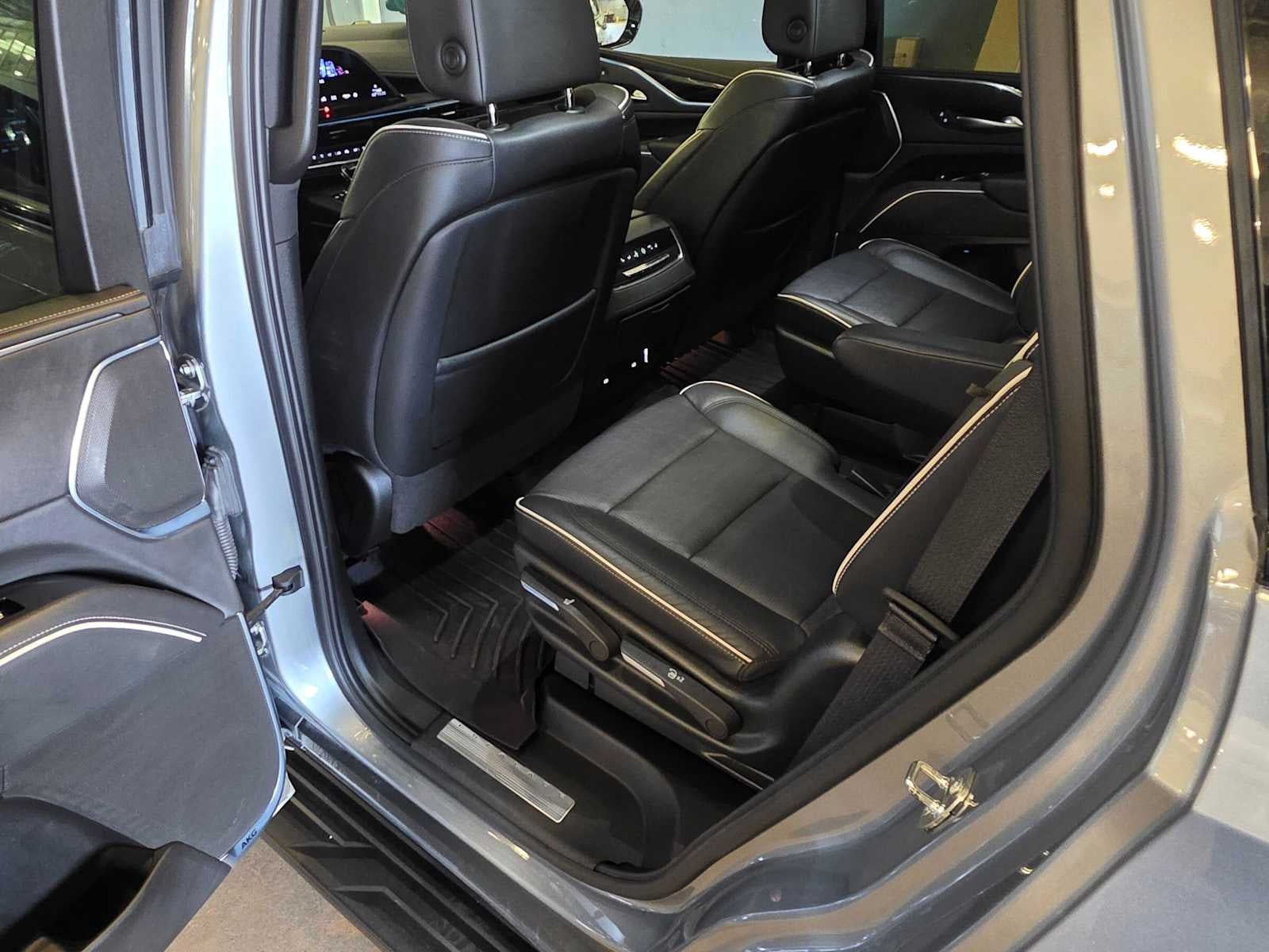 2023 Cadillac Escalade 4WD Sport