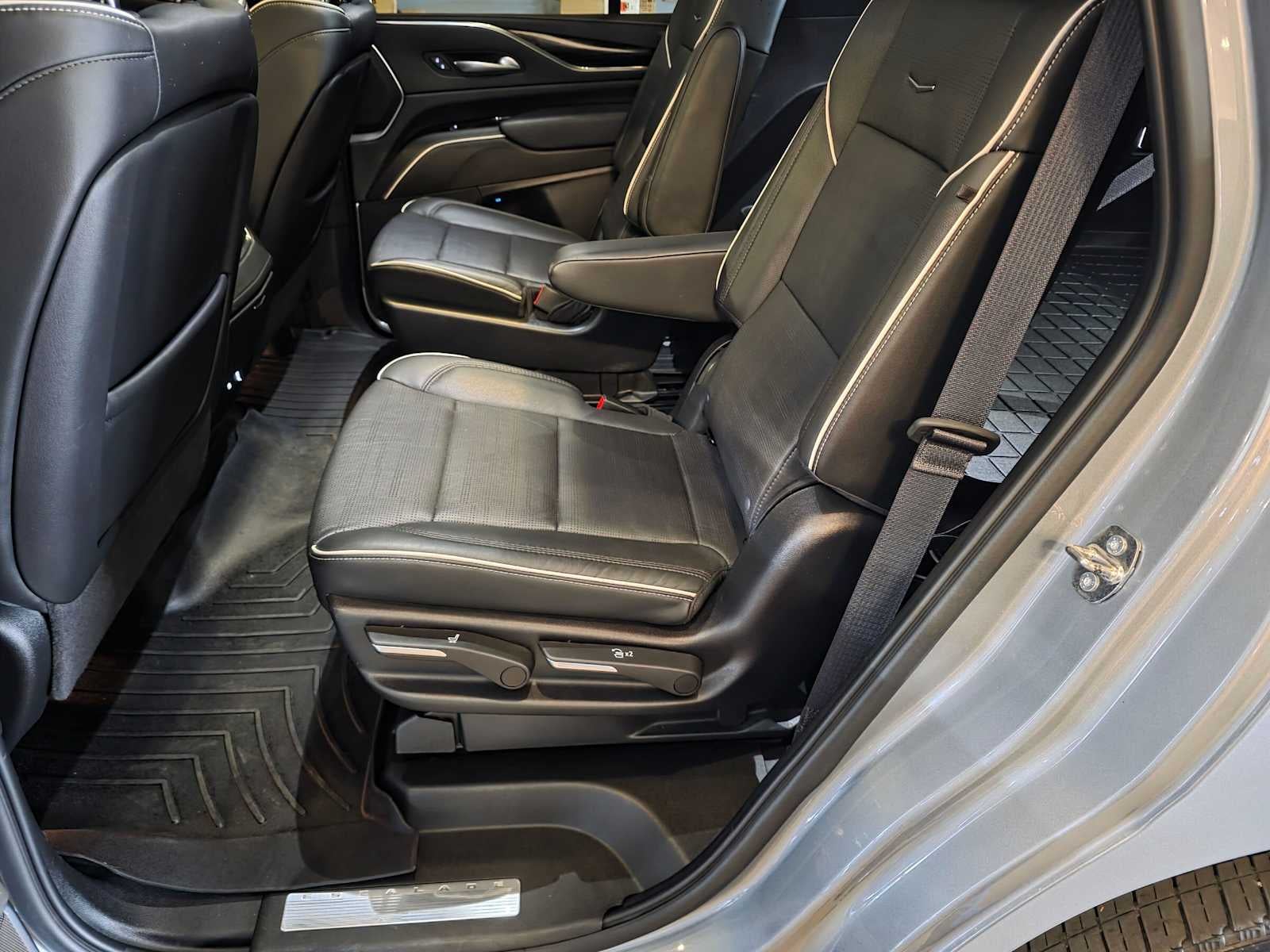 2023 Cadillac Escalade 4WD Sport