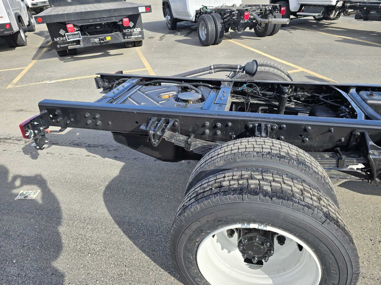2023 Chevrolet Silverado 5500 HD Work Truck