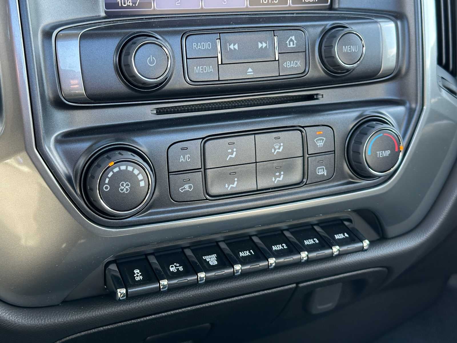 2024 Chevrolet Silverado 5500 HD LT