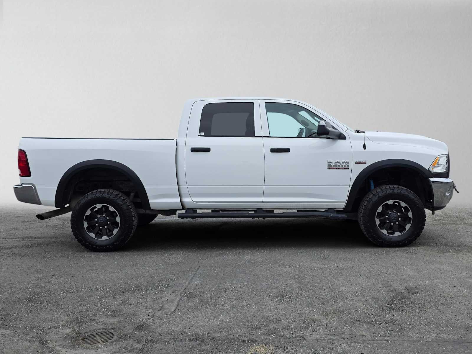 2018 RAM 2500 Tradesman Crew Cab 4x4 6'4" Box