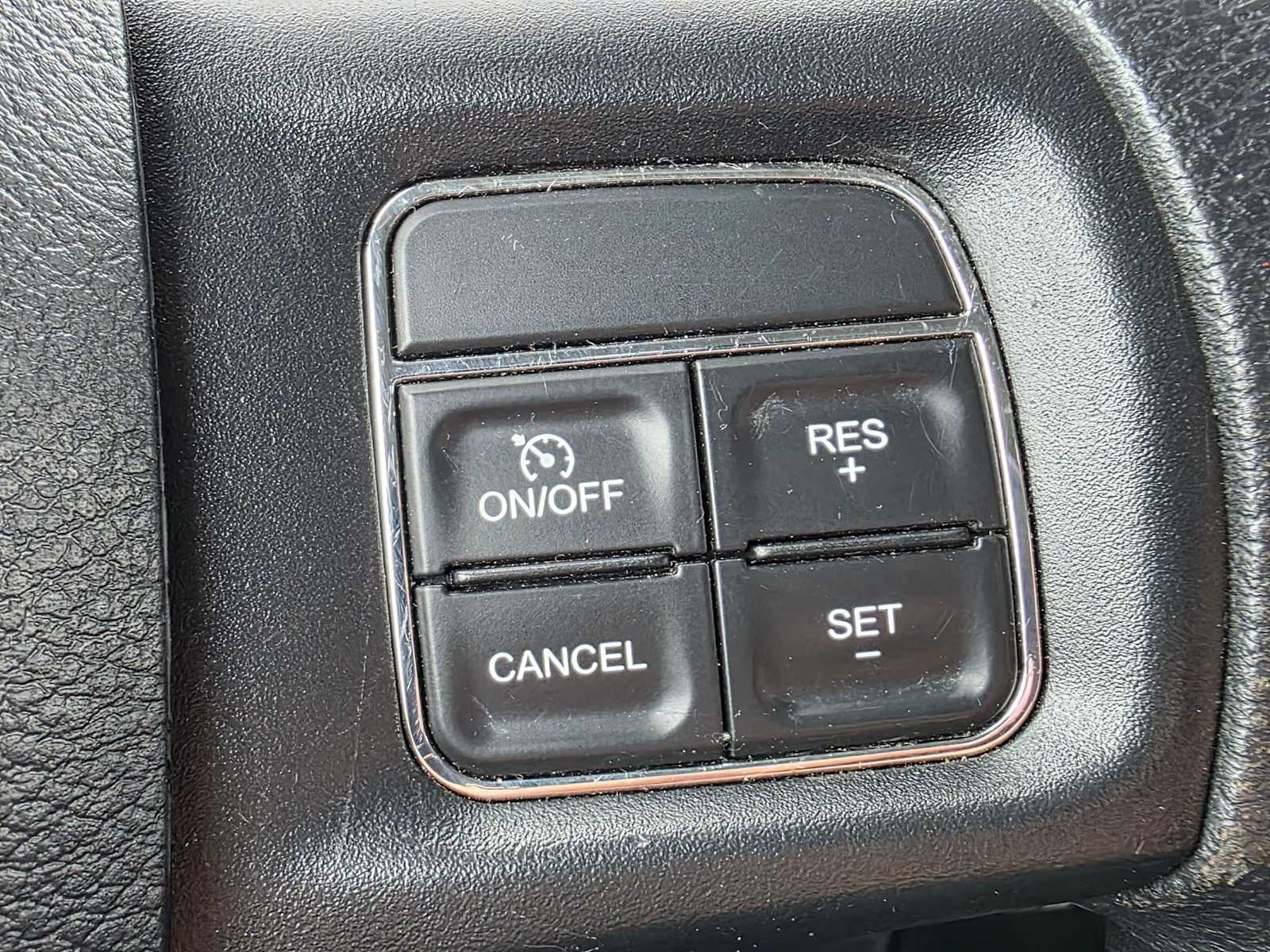 2018 RAM 2500 Tradesman Crew Cab 4x4 6'4" Box