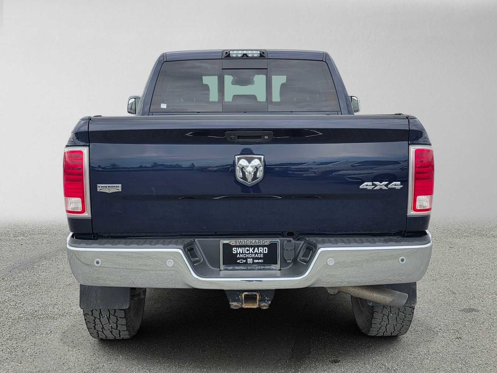 2018 RAM 2500 Laramie Crew Cab 4x4 6'4" Box