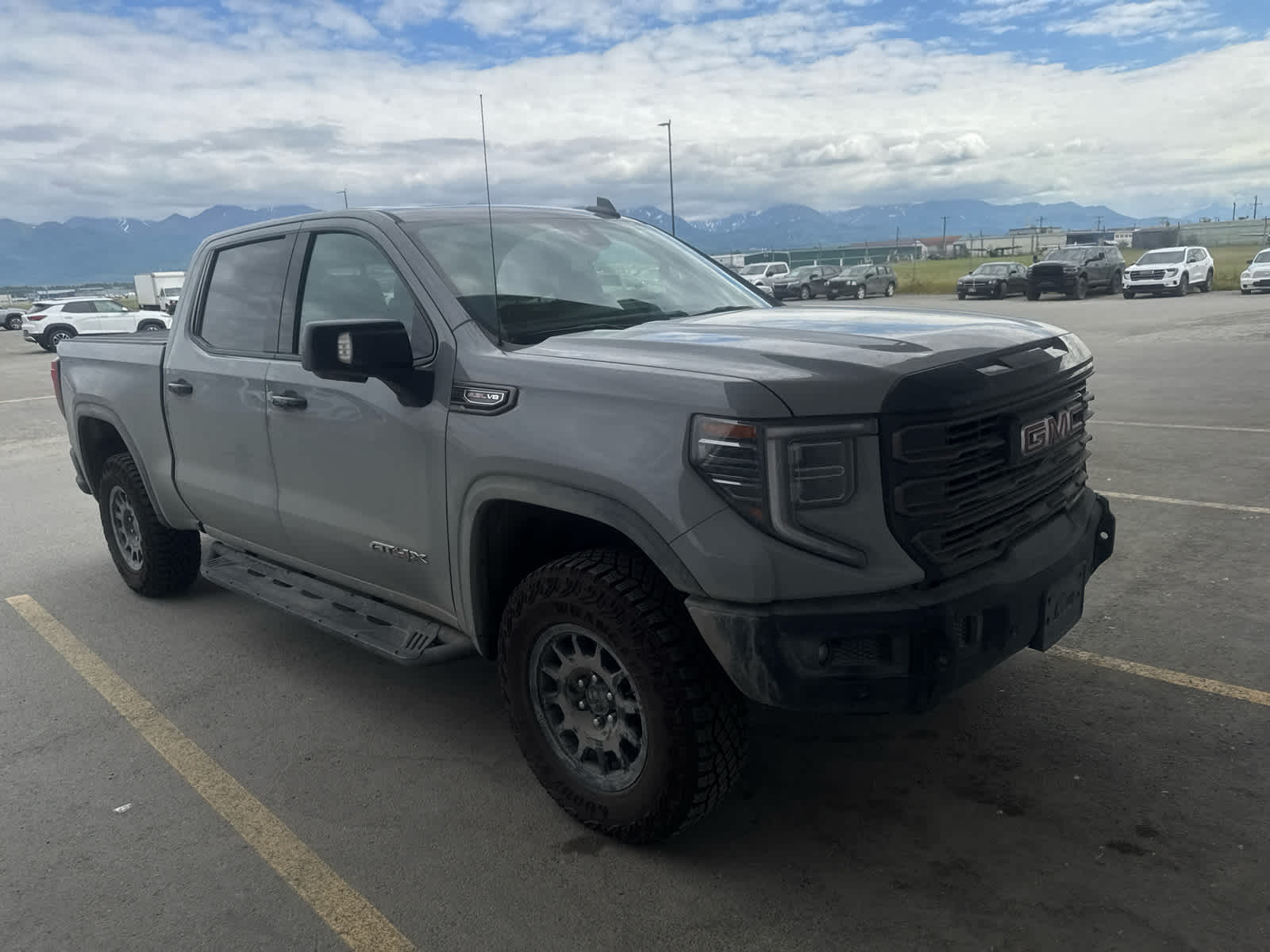 2024 GMC Sierra 1500 AT4X