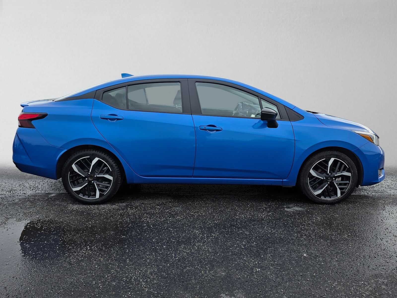 2024 Nissan Versa SR