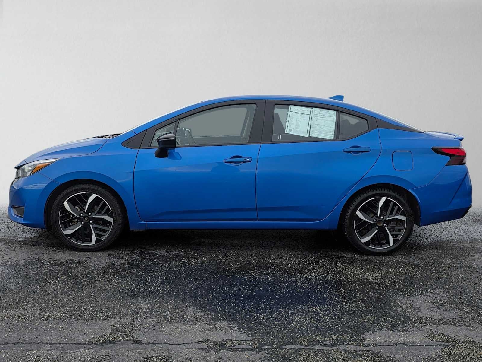 2024 Nissan Versa SR