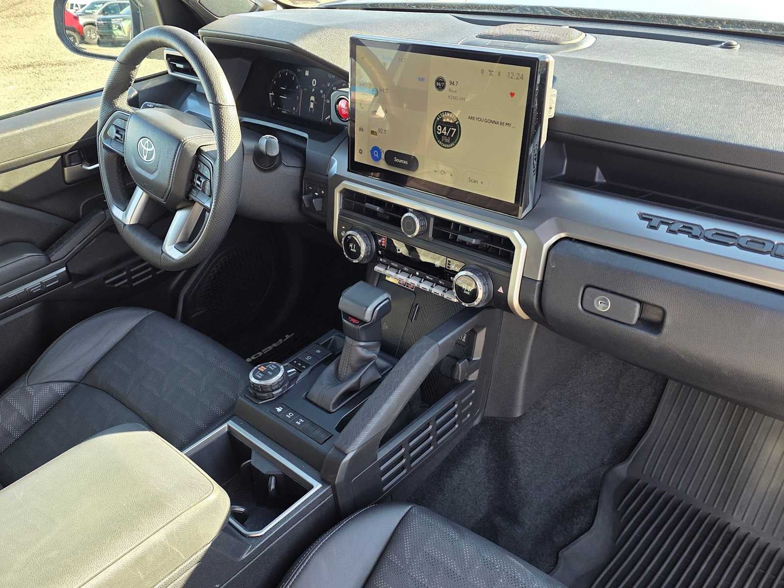 2024 Toyota Tacoma 4WD SR5