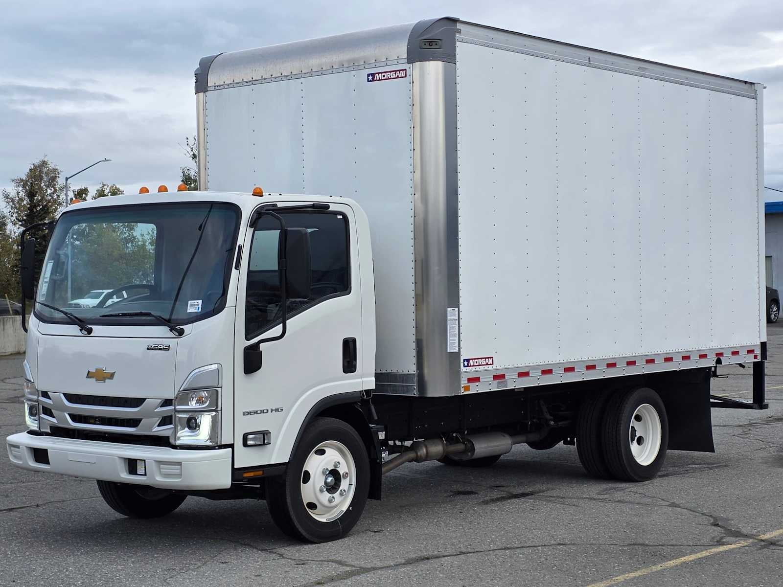 2025 Chevrolet Low Cab Forward 5500 HG Base