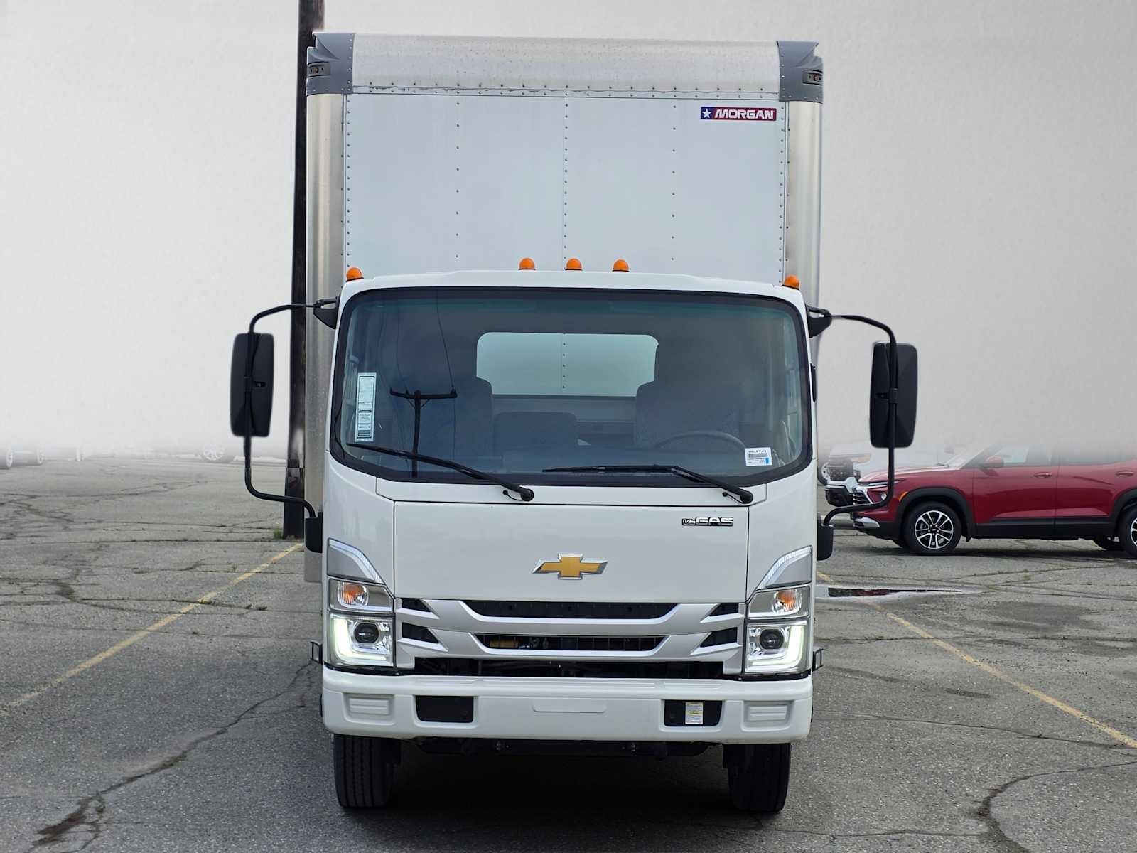 2025 Chevrolet Low Cab Forward 5500 HG Base