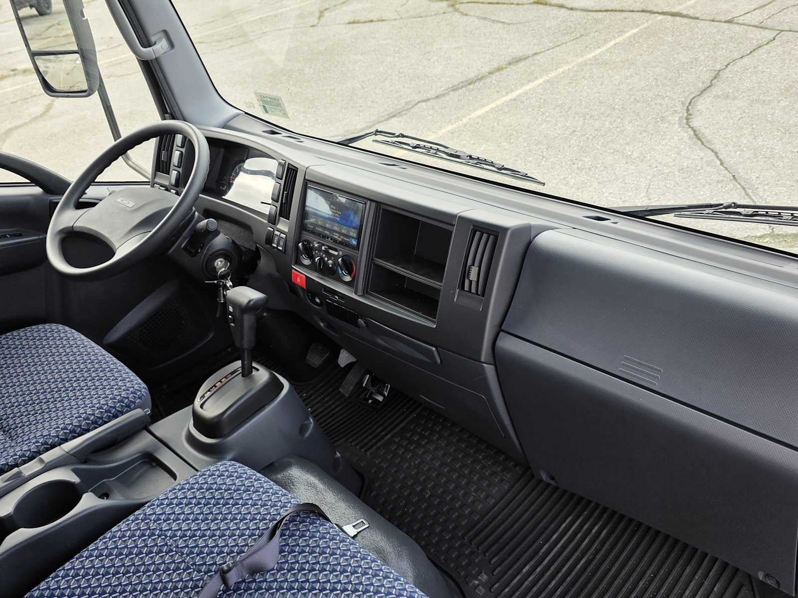 2025 Chevrolet Low Cab Forward 5500 HG Base