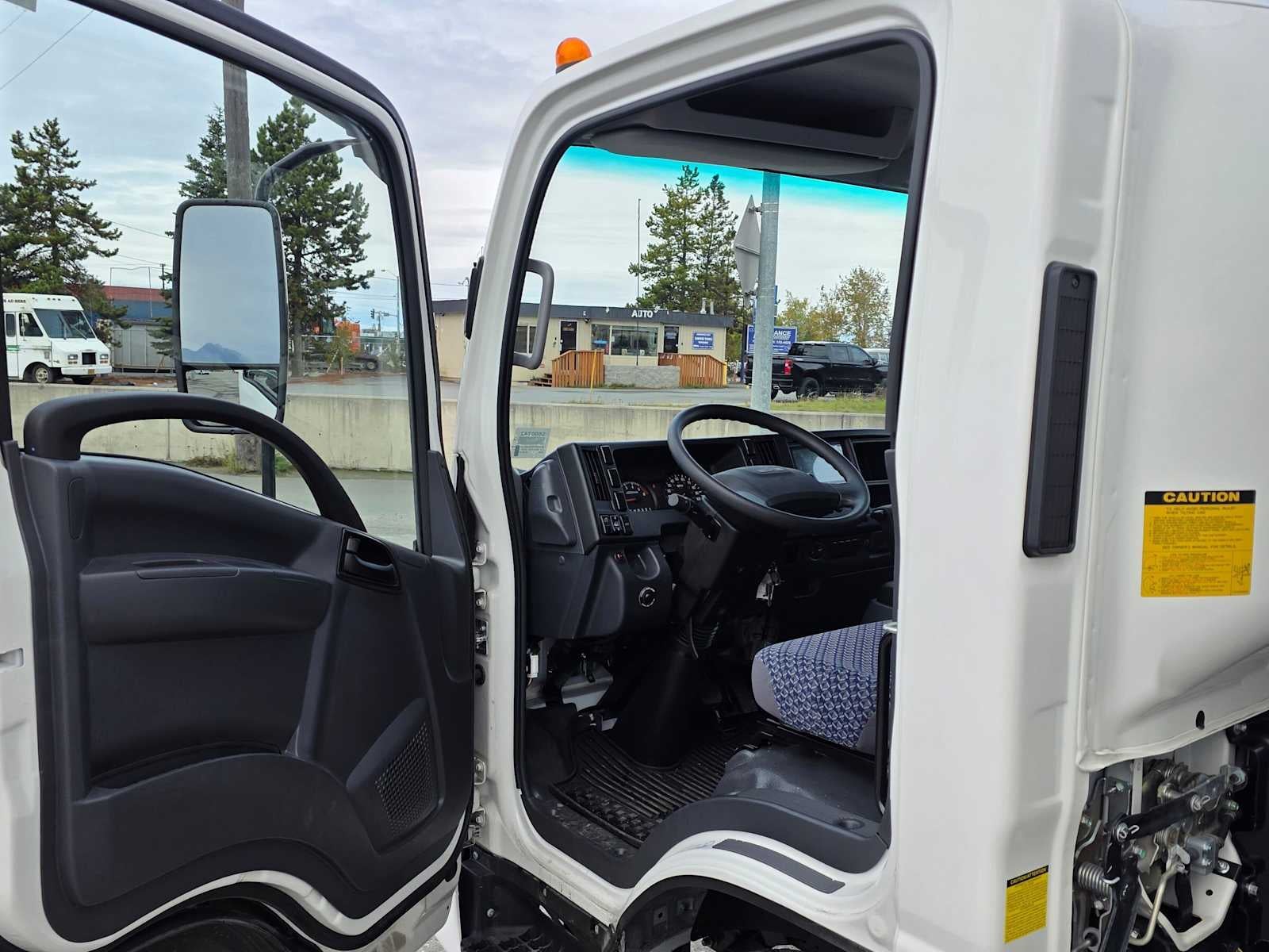 2025 Chevrolet Low Cab Forward 5500 HG Base
