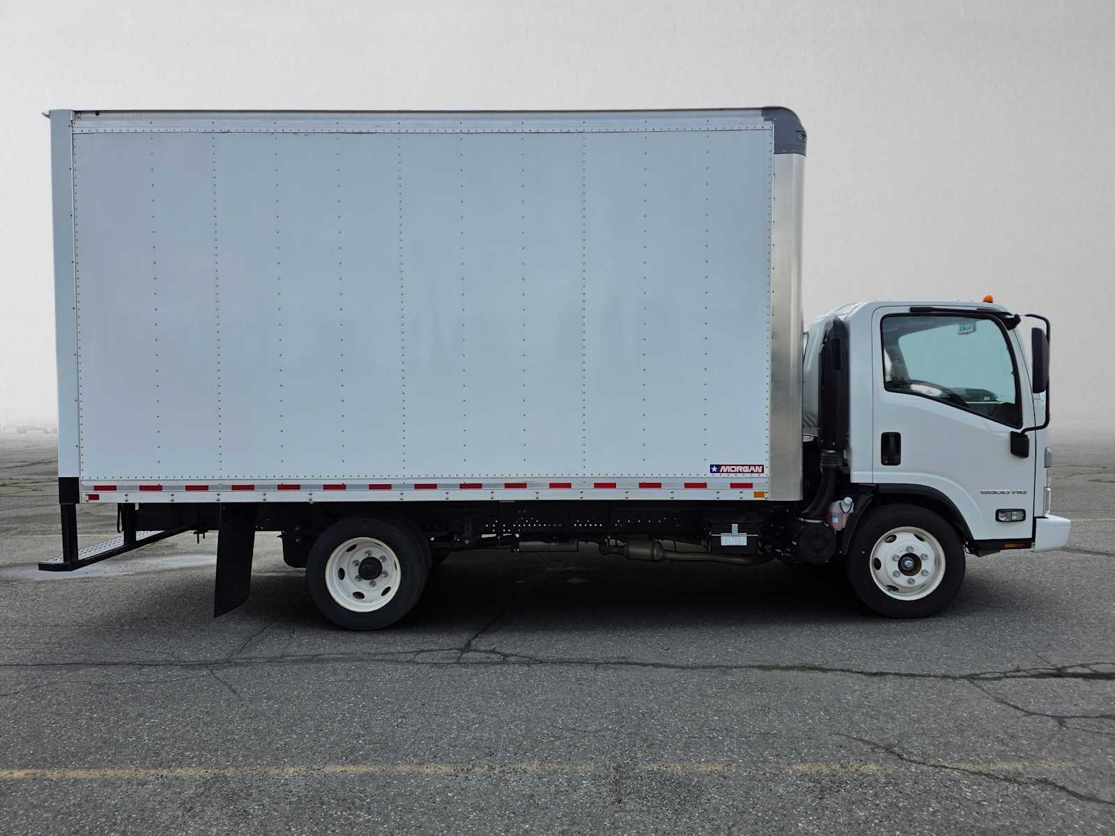 2025 Chevrolet Low Cab Forward 5500 HG Base