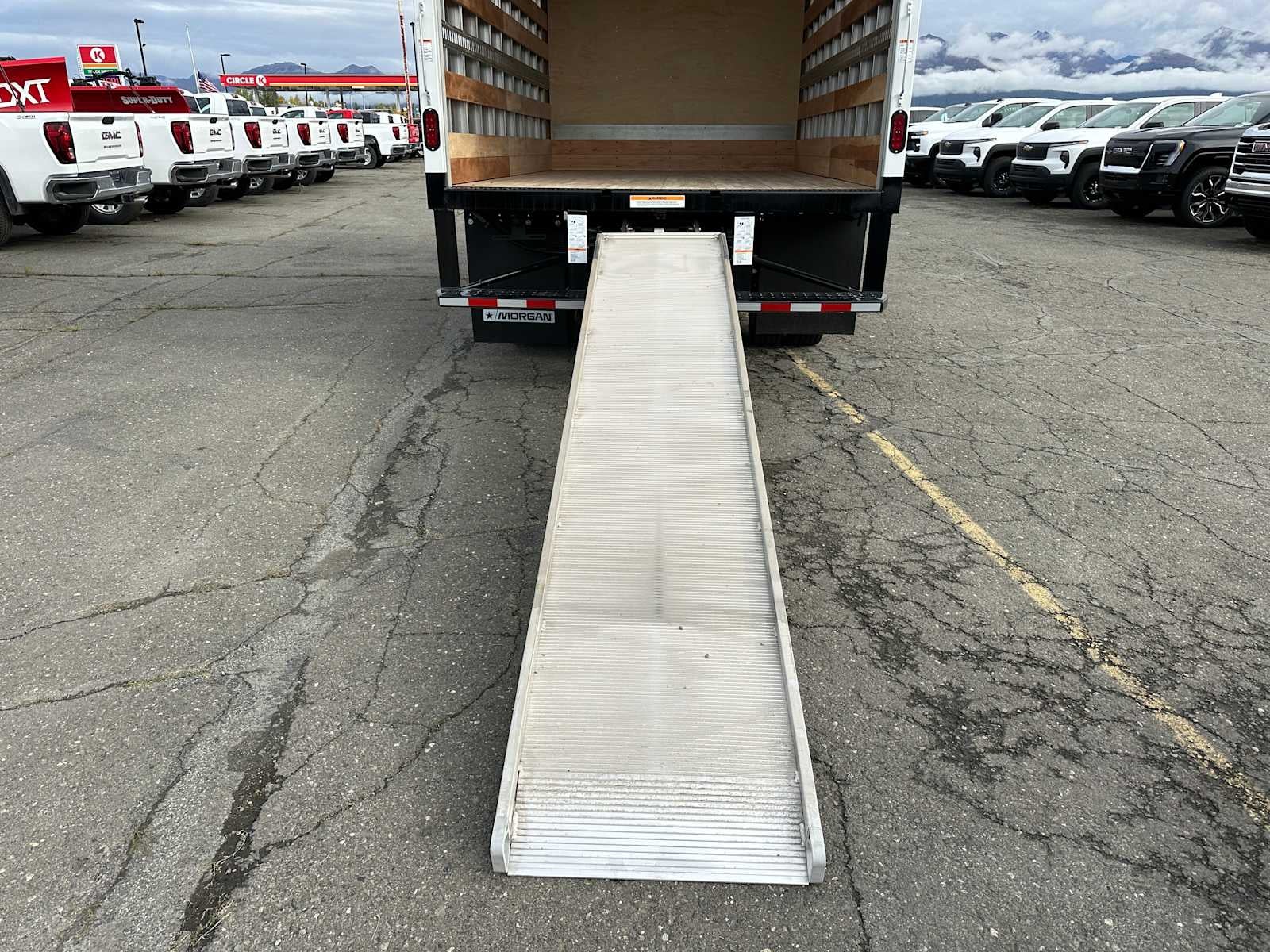 2025 Chevrolet Low Cab Forward 5500 HG Base