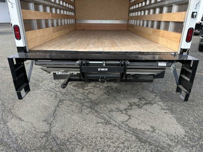 2025 Chevrolet Low Cab Forward 5500 HG Base