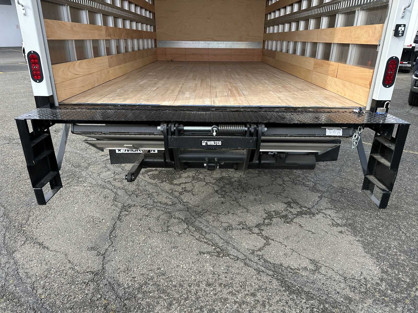 2025 Chevrolet Low Cab Forward 5500 HG Base